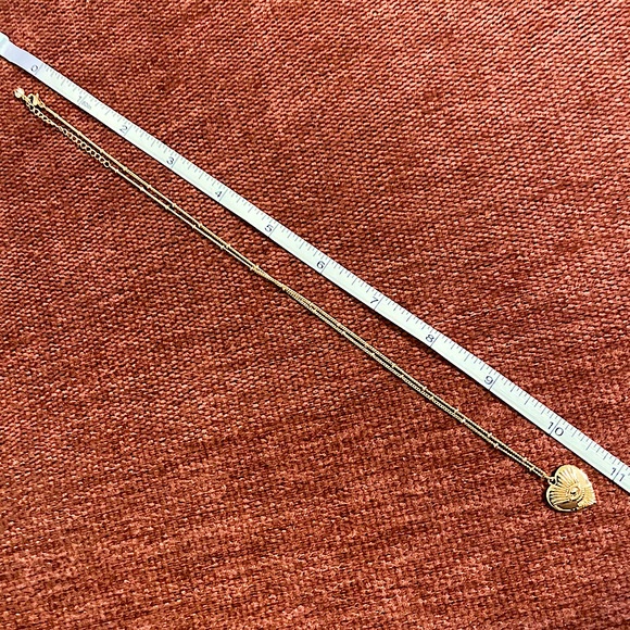 NWOT All-Seeing Eye Heart Necklace - Picture 4 of 4